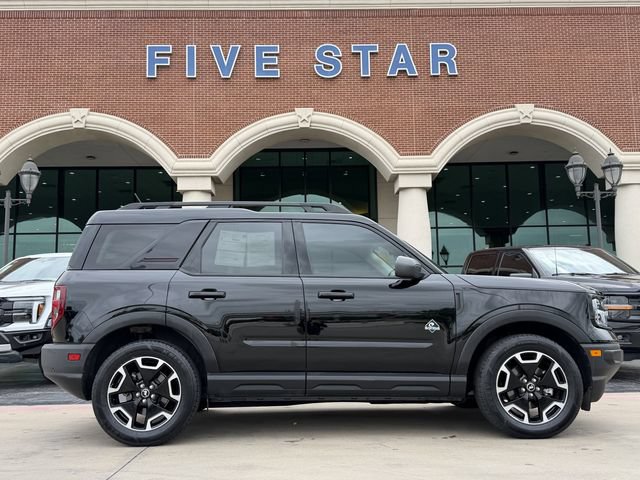 Used 2023 Ford Bronco Sport Outer Banks AWD/4WD image 3