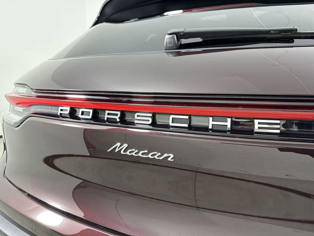 New 2026 Porsche Macan AWD/4WD image 19
