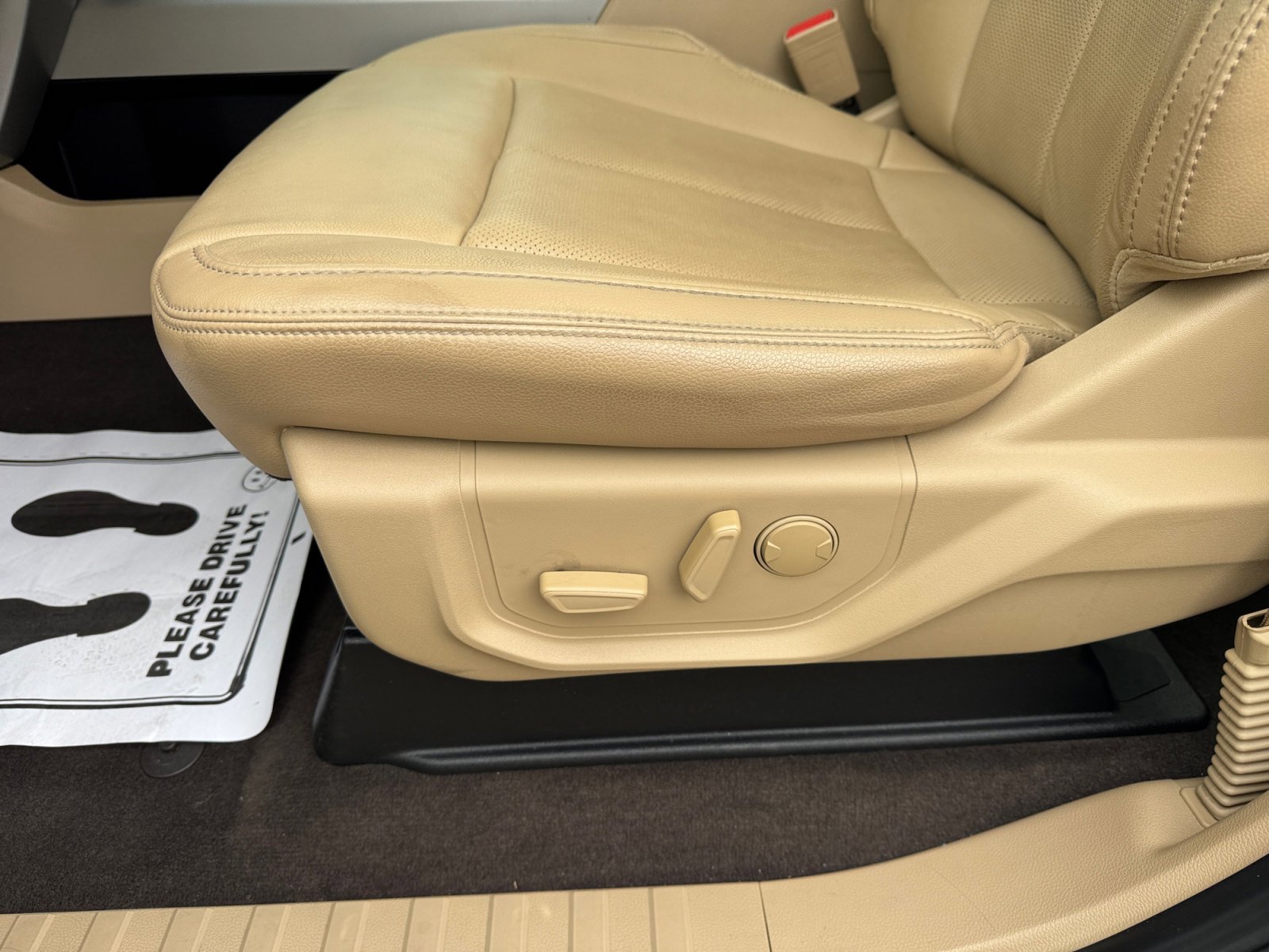 Used 2020 Ford F150 Lariat w/ Equipment Group 502A Luxury image 14