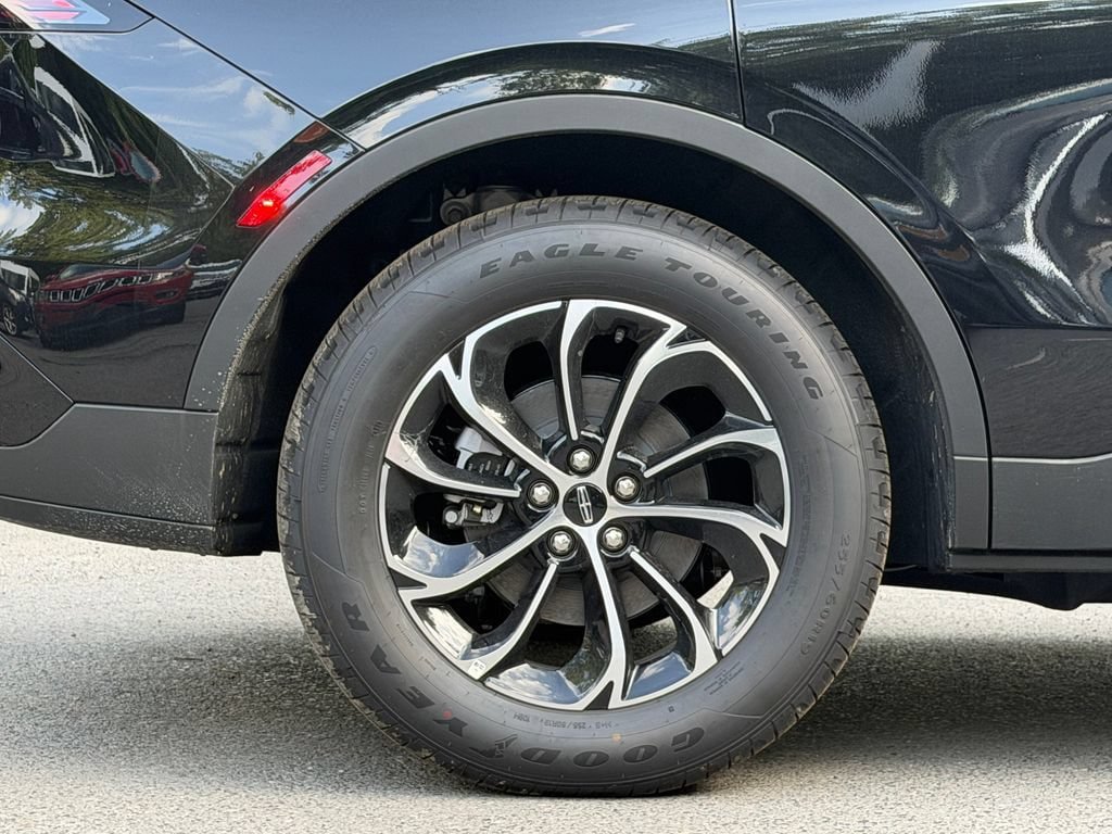 New 2026 Lincoln Nautilus Premier w/ Equipment Group 102A AWD/4WD image 6