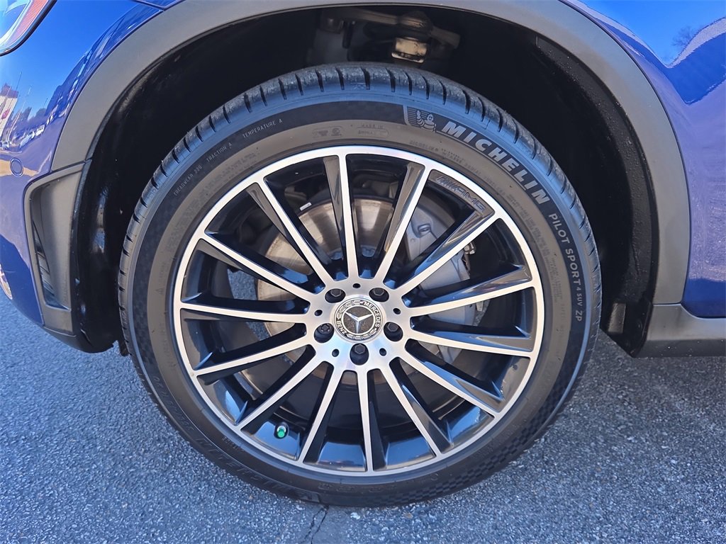 Used 2021 Mercedes-Benz GLC 300 image 9