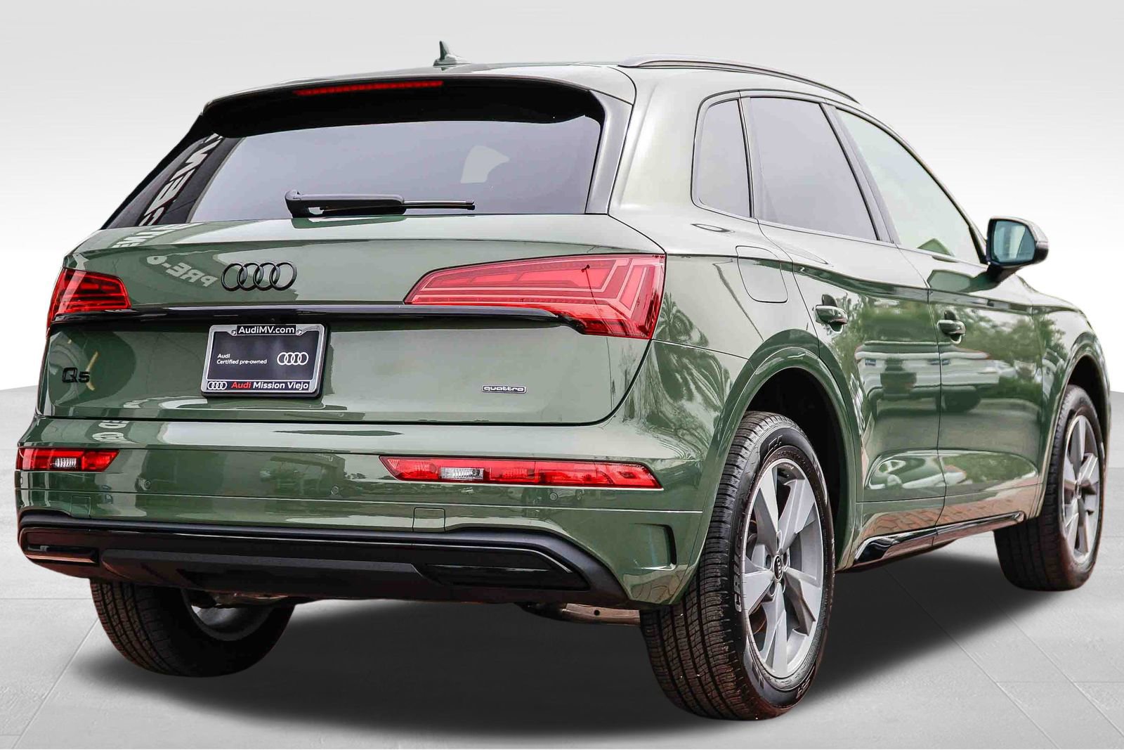 Certified 2024 Audi Q5 2.0T Premium Plus w/ Premium Plus Package image 8