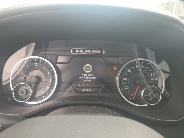 Used 2020 RAM 1500 Laramie image 22