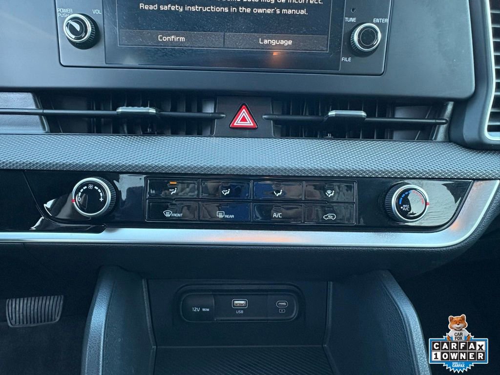 Certified 2025 Kia Sportage LX image 18