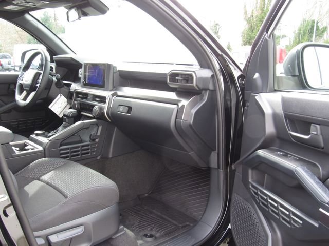 Used 2025 Toyota 4Runner SR5 image 17