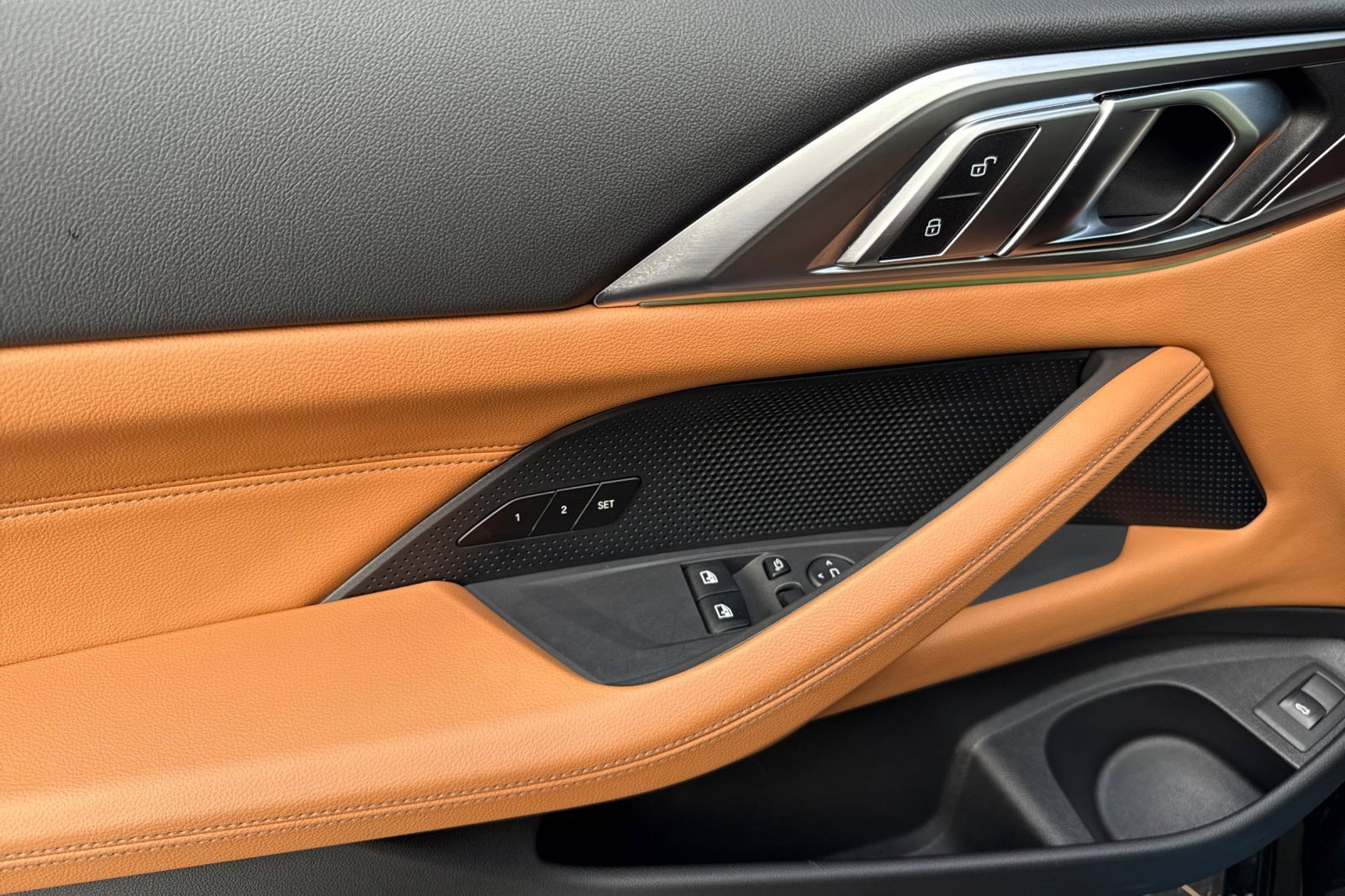 Used 2025 BMW 430i Coupe w/ Convenience Package image 12