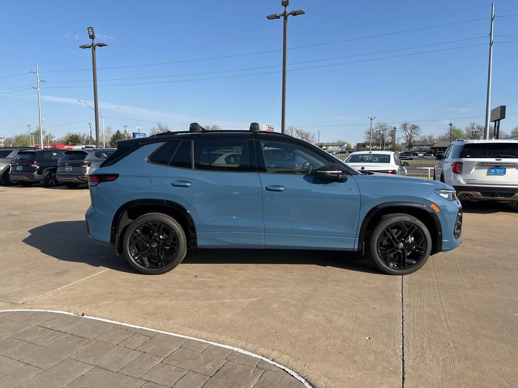 New 2026 Volkswagen Tiguan SE R-Line image 4