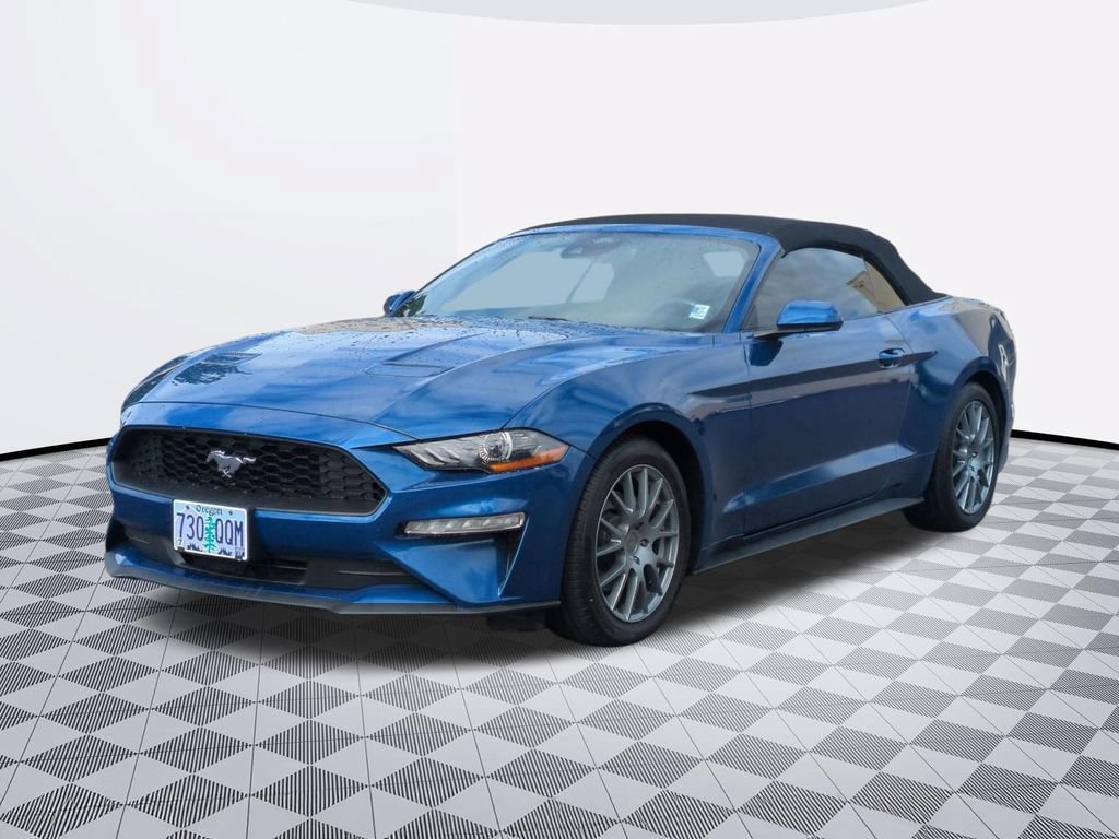 Used 2022 Ford Mustang Premium RWD image 2
