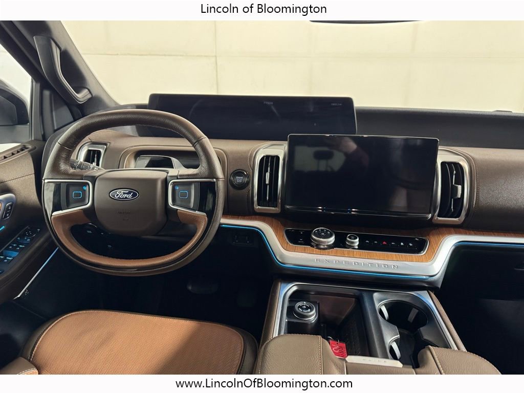 Used 2025 Ford Expedition Max King Ranch AWD/4WD image 26