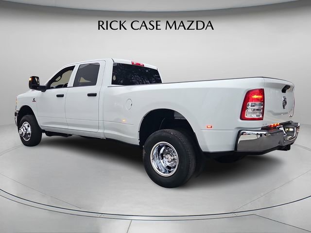 Used 2024 RAM 3500 Tradesman w/ Chrome Appearance Group image 7