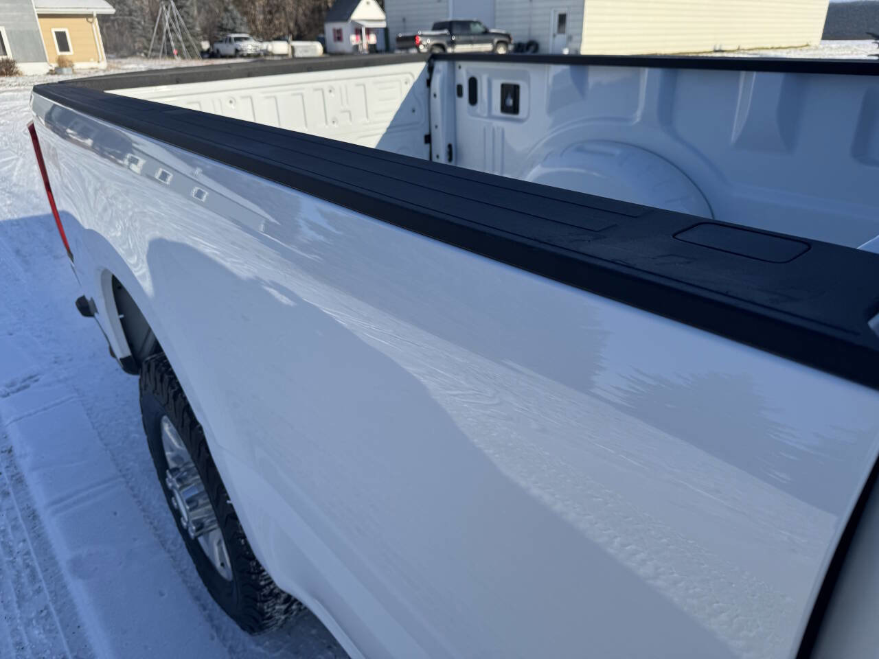 Used 2023 Ford F350 XLT w/ Camper Package image 32