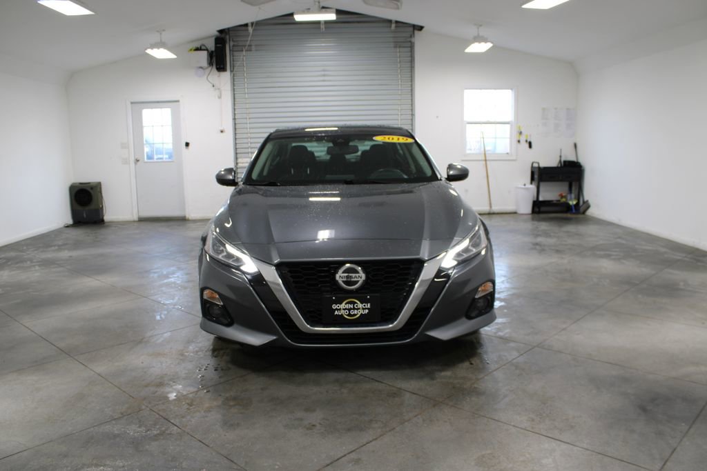 Used 2019 Nissan Altima 2.5 SV image 3