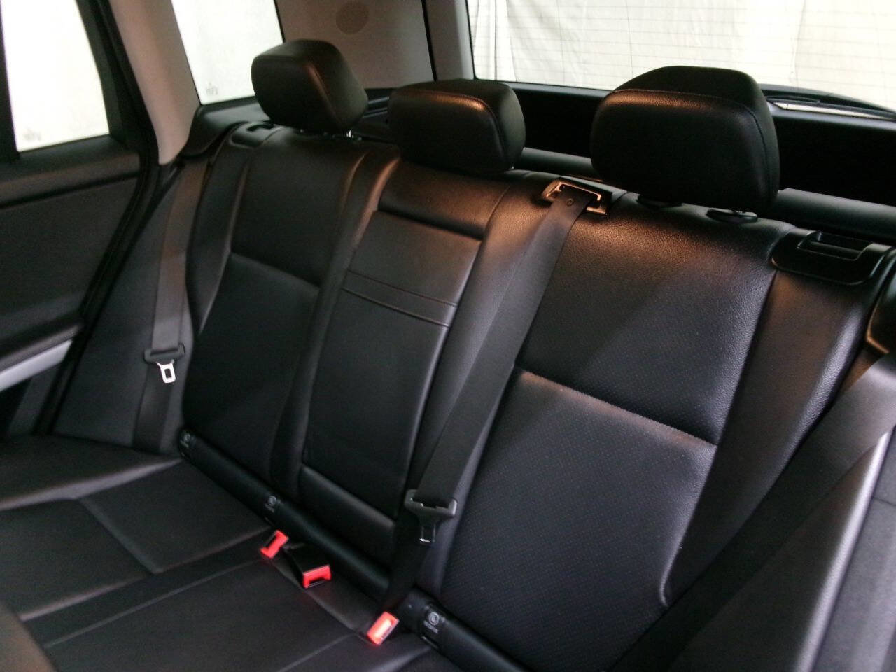 Used 2015 Mercedes-Benz GLK 350 4MATIC image 18