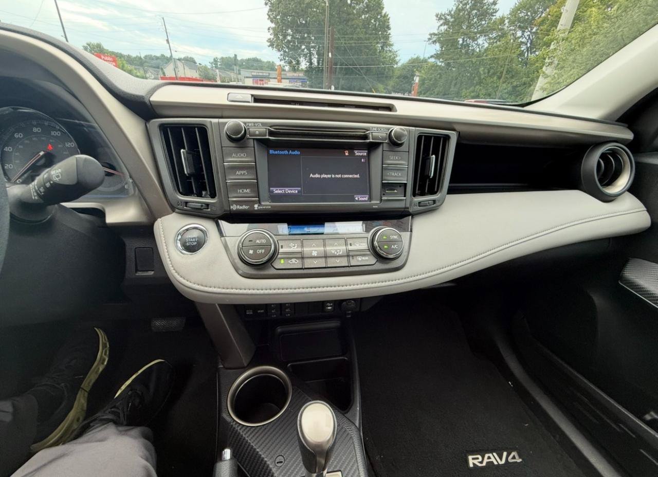 Used 2015 Toyota RAV4 Limited w/ Technology Package FWD image 26