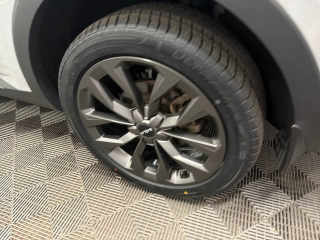 Certified 2023 Kia Sorento X-Line EX AWD/4WD image 52
