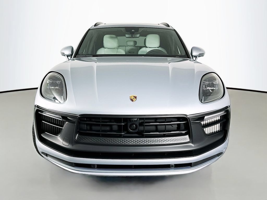 New 2026 Porsche Macan GTS AWD/4WD image 6