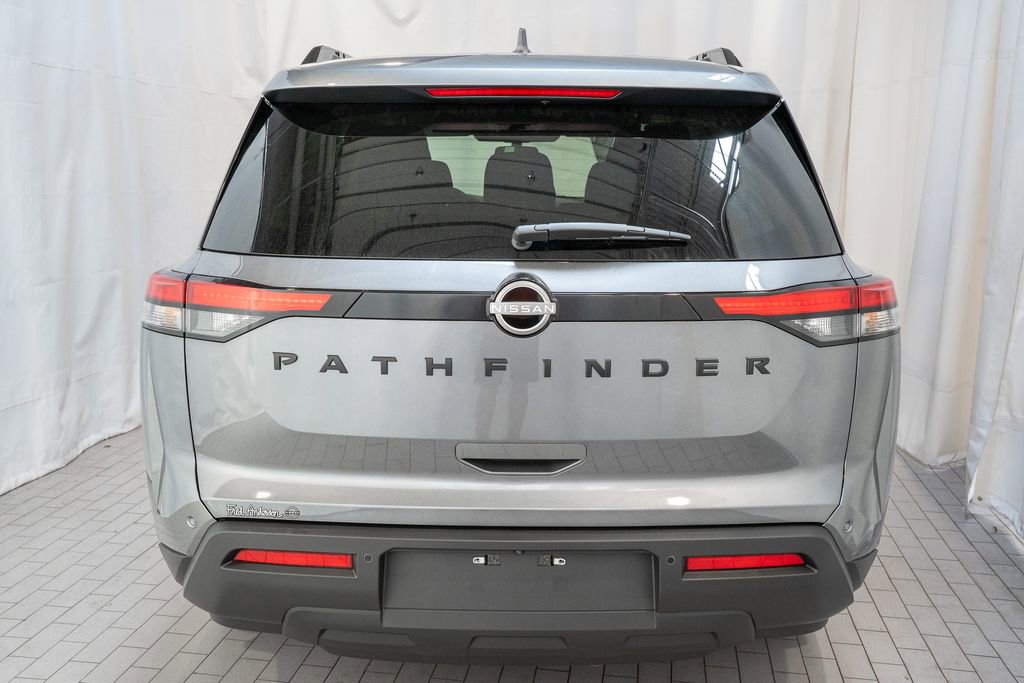 New 2025 Nissan Pathfinder SV w/ Black Appearance Package image 5