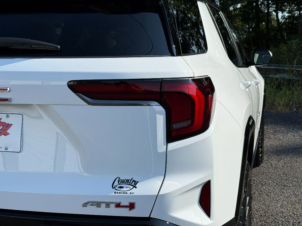New 2026 GMC Terrain AT4 image 9