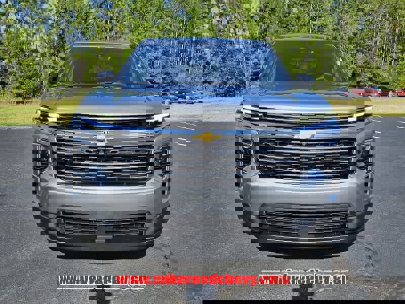 New 2026 Chevrolet Traverse LT w/ Driver Confidence Package image 2