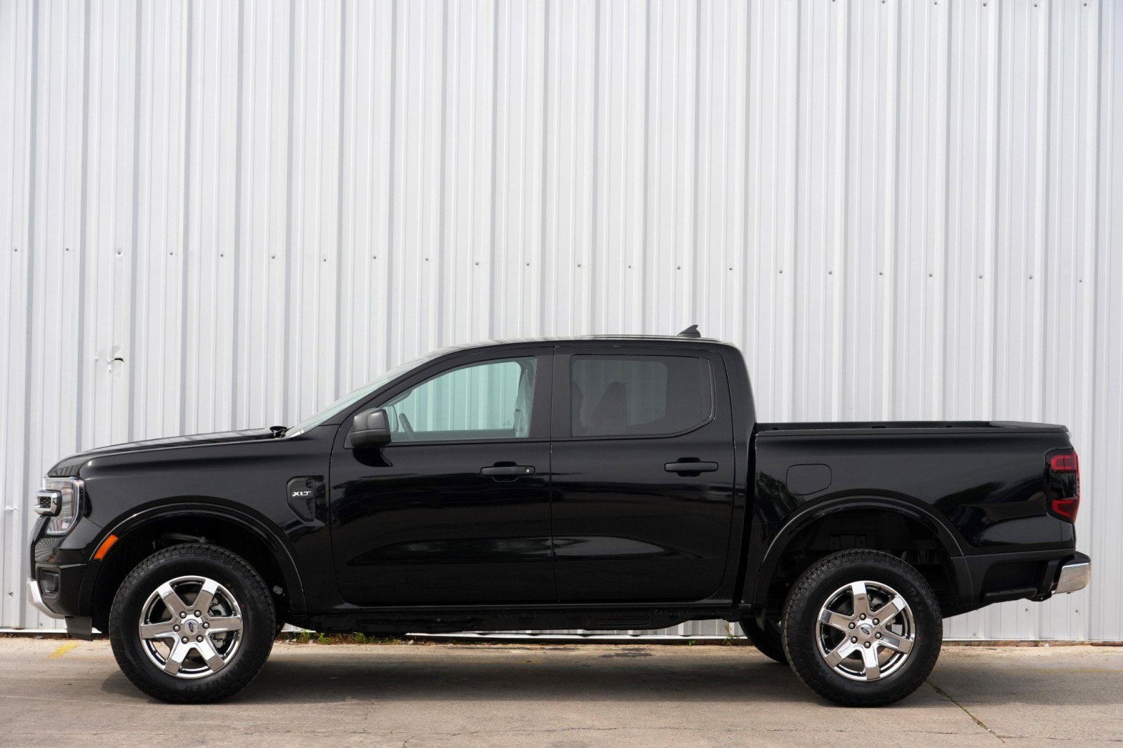 Used 2025 Ford Ranger XLT w/ Equipment Group 301A High image 8