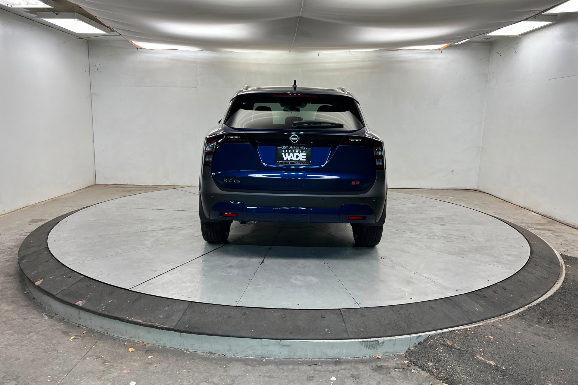 New 2026 Nissan Kicks SR image 4