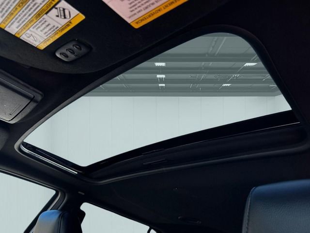 Used 2017 Ford Expedition Limited w/ Equipment Group 301A image 11