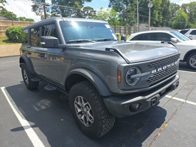 Used 2023 Ford Bronco Badlands AWD/4WD image 3