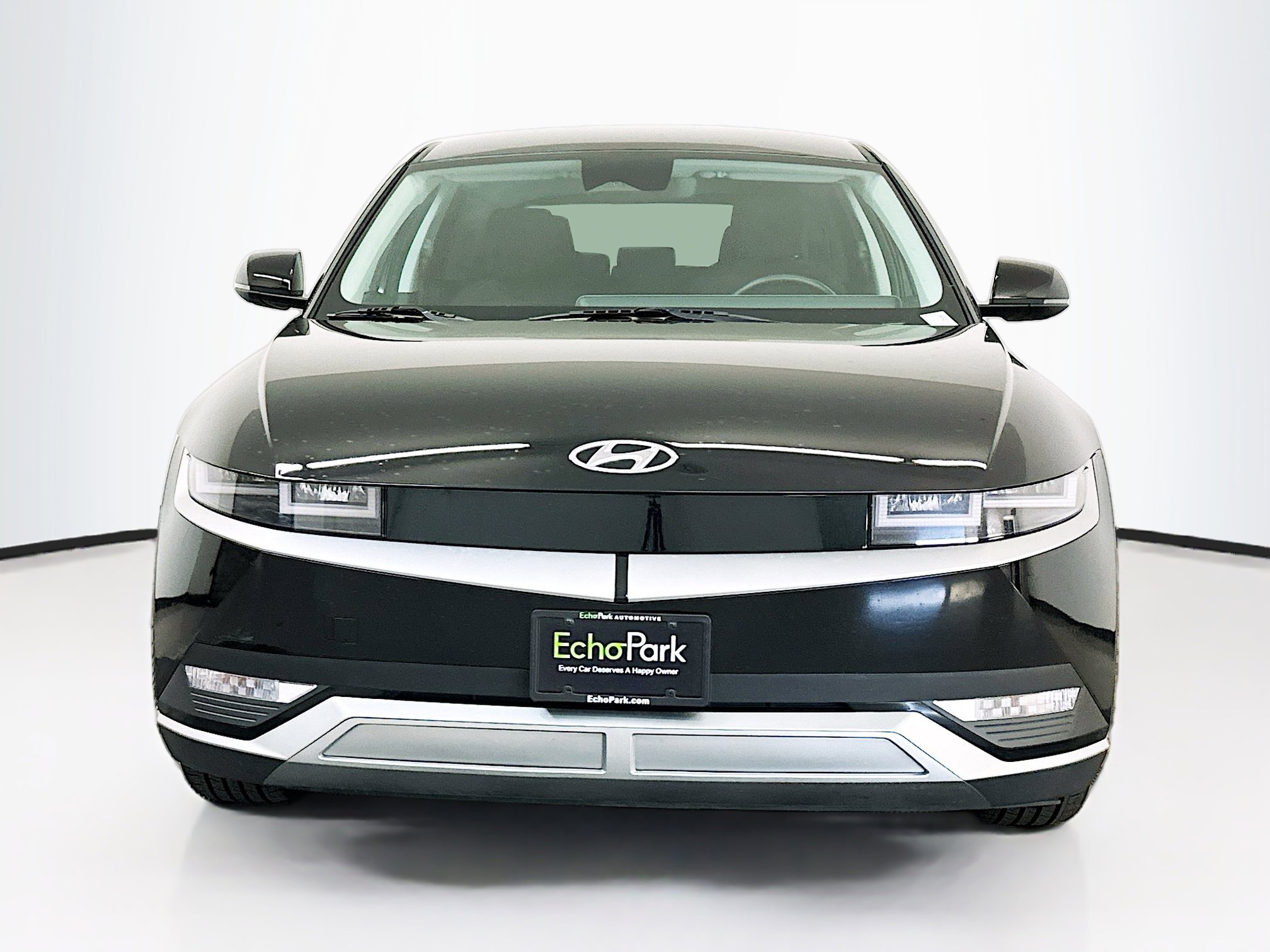 Used 2024 Hyundai Ioniq 5 SE AWD/4WD image 2