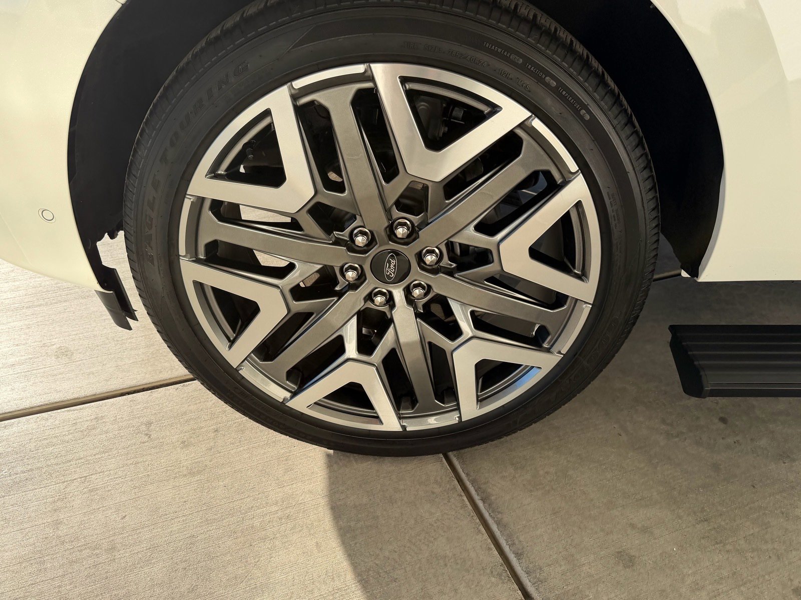 Used 2025 Ford Expedition Platinum w/ Platinum Ultimate Package image 33