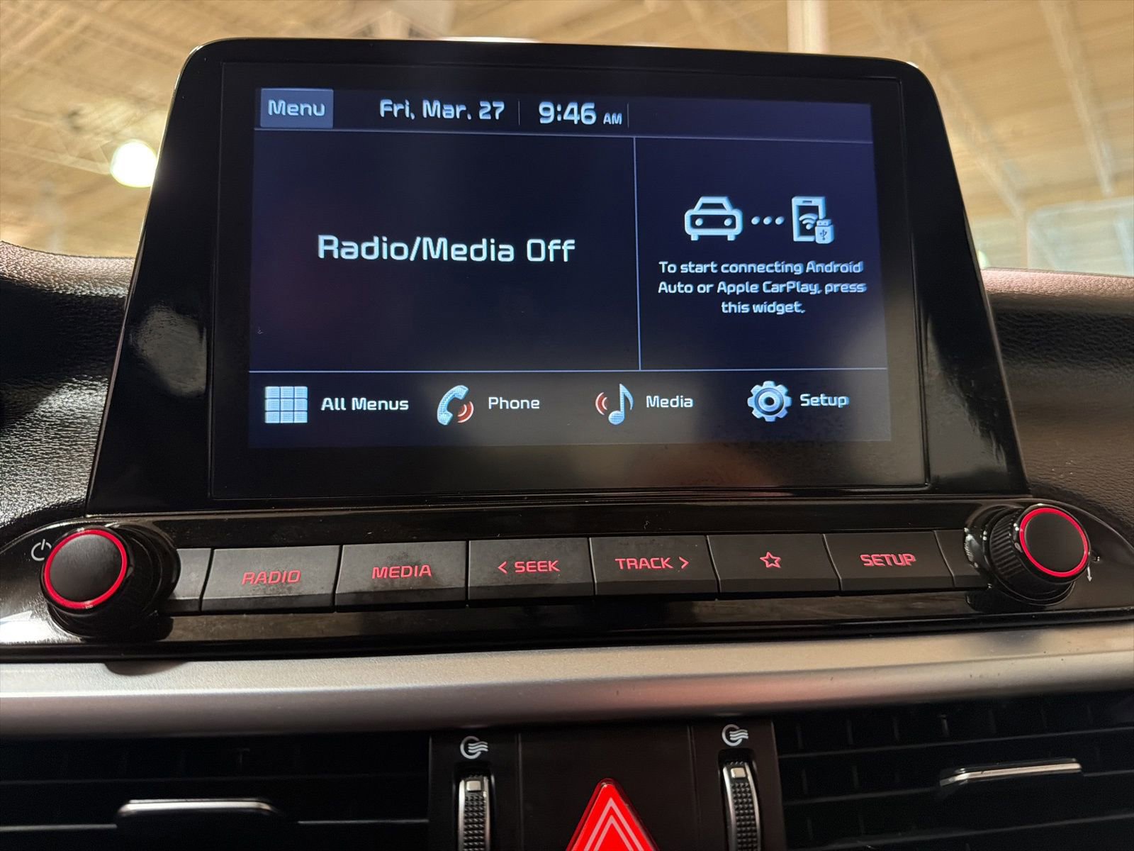 Certified 2024 Kia Forte LXS w/ LXS Technology Package image 17