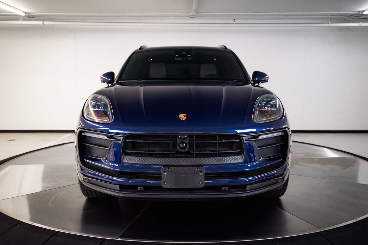 Certified 2024 Porsche Macan AWD/4WD image 10