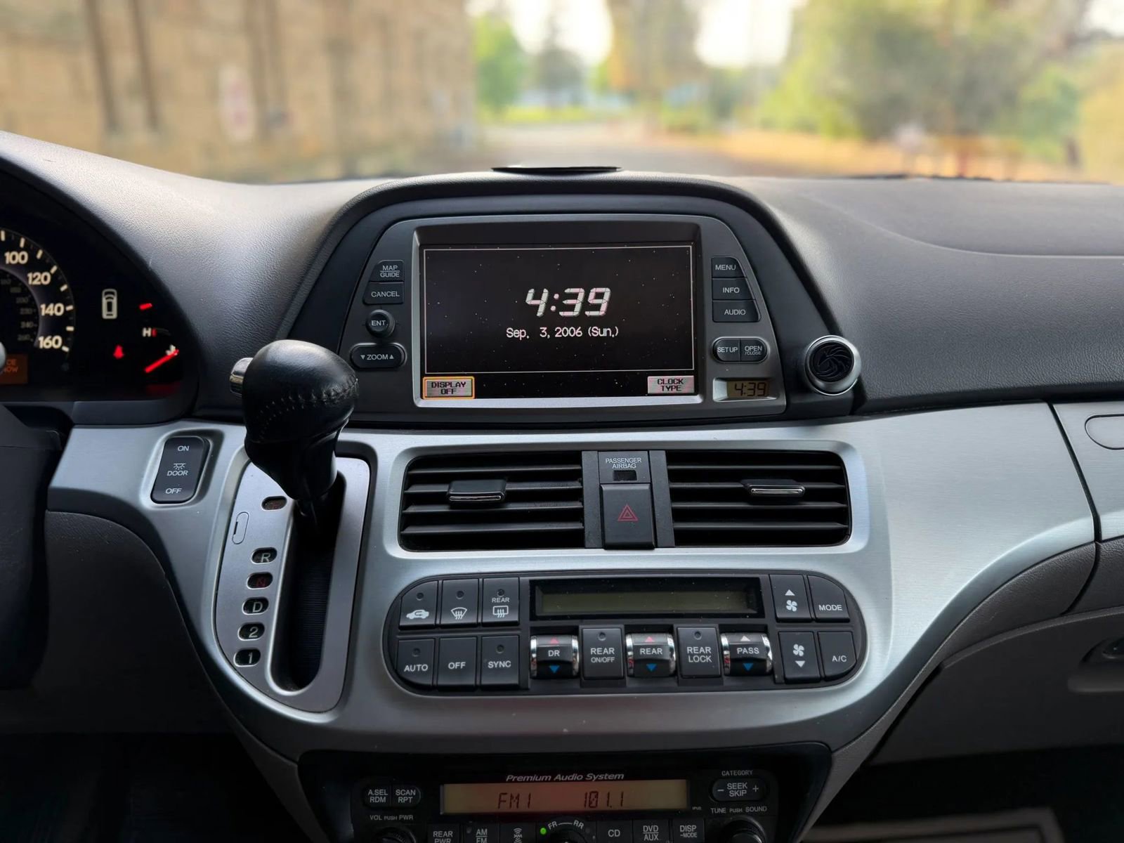 Used 2008 Honda Odyssey Touring image 31