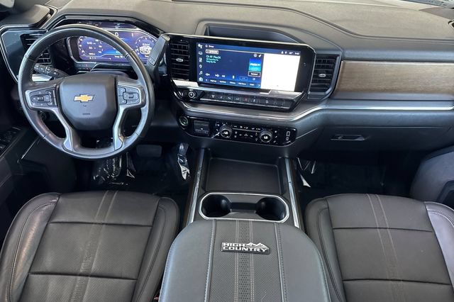 Used 2024 Chevrolet Silverado 3500 High Country w/ High Country Premium Package AWD/4WD image 15