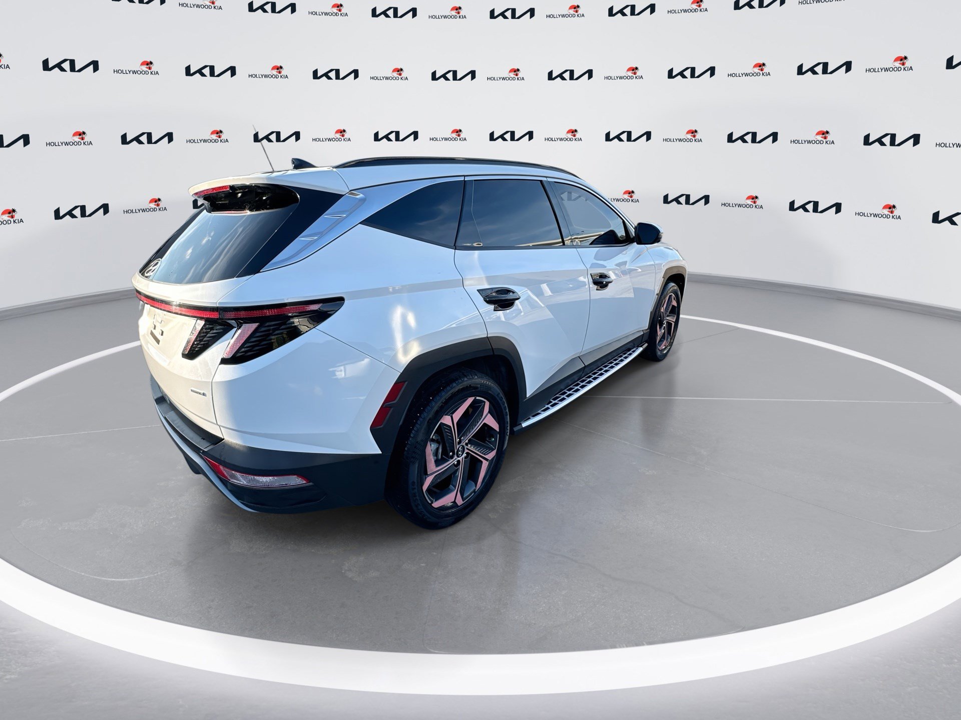 Used 2023 Hyundai Tucson Limited w/ Cargo Package image 8