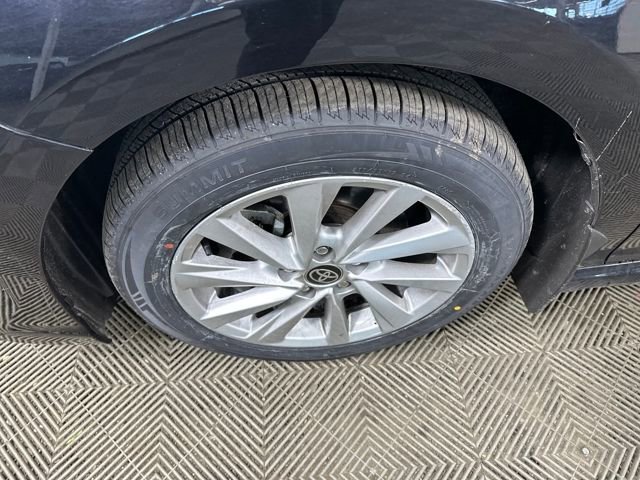 Used 2024 Toyota Camry SE image 10