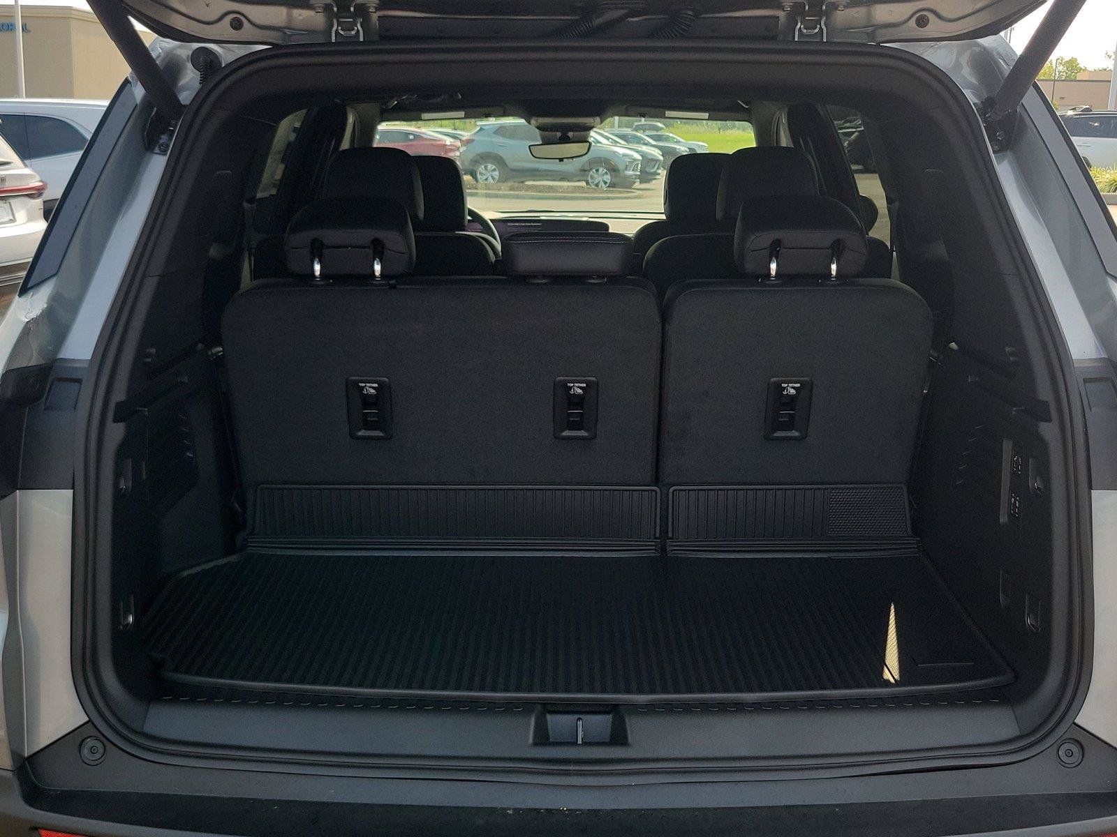 New 2027 Buick Enclave Preferred w/ Power Package FWD image 8