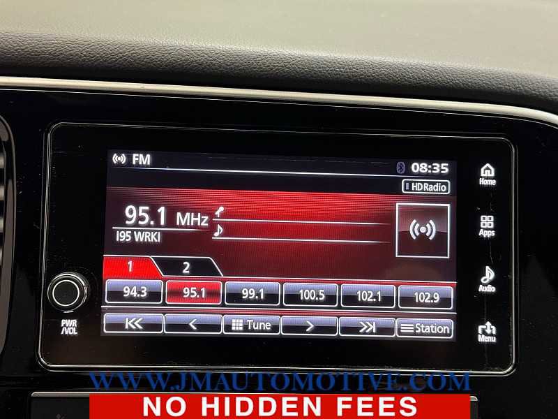 Used 2019 Mitsubishi Outlander SEL image 25