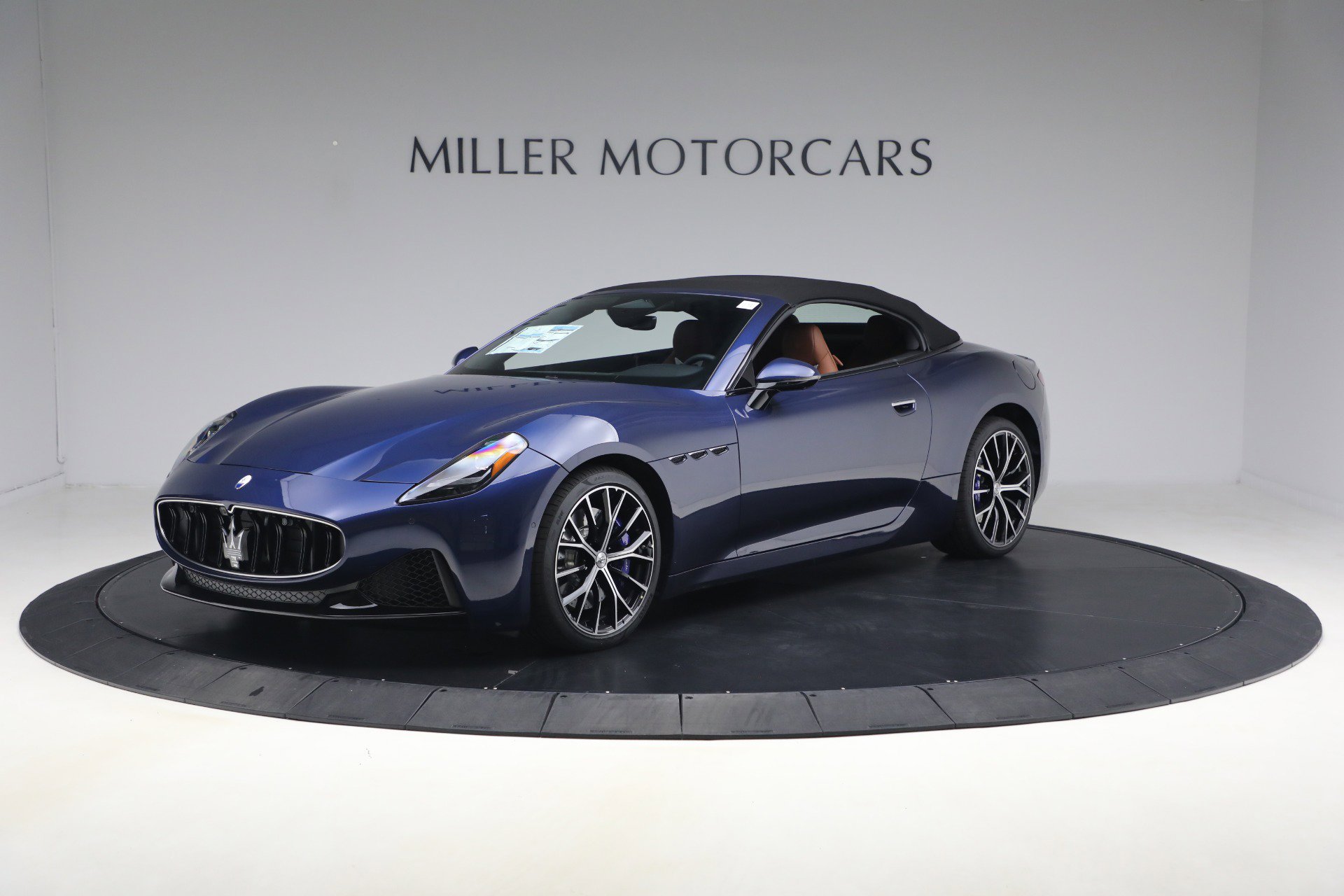 New 2026 Maserati GranCabrio Modena image 13