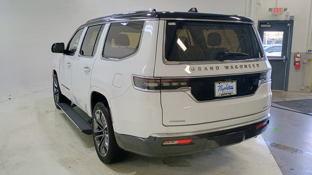 Used 2022 Jeep Grand Wagoneer Series III w/ Rear Seat Video Group 1 image 5