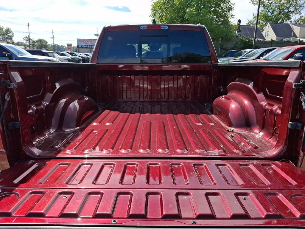 Used 2023 RAM 1500 Laramie AWD/4WD image 17