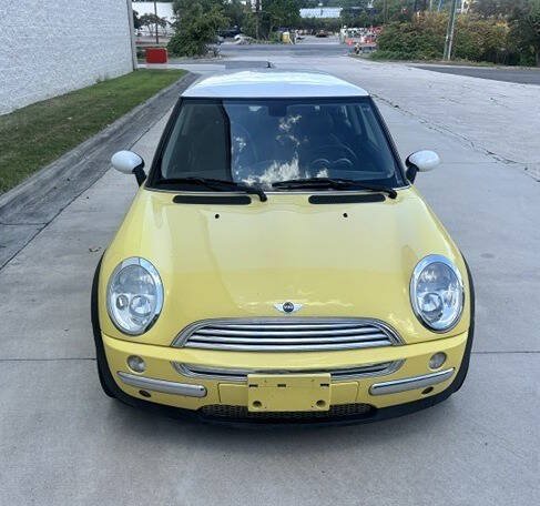 Used 2004 MINI Cooper Hardtop FWD image 17