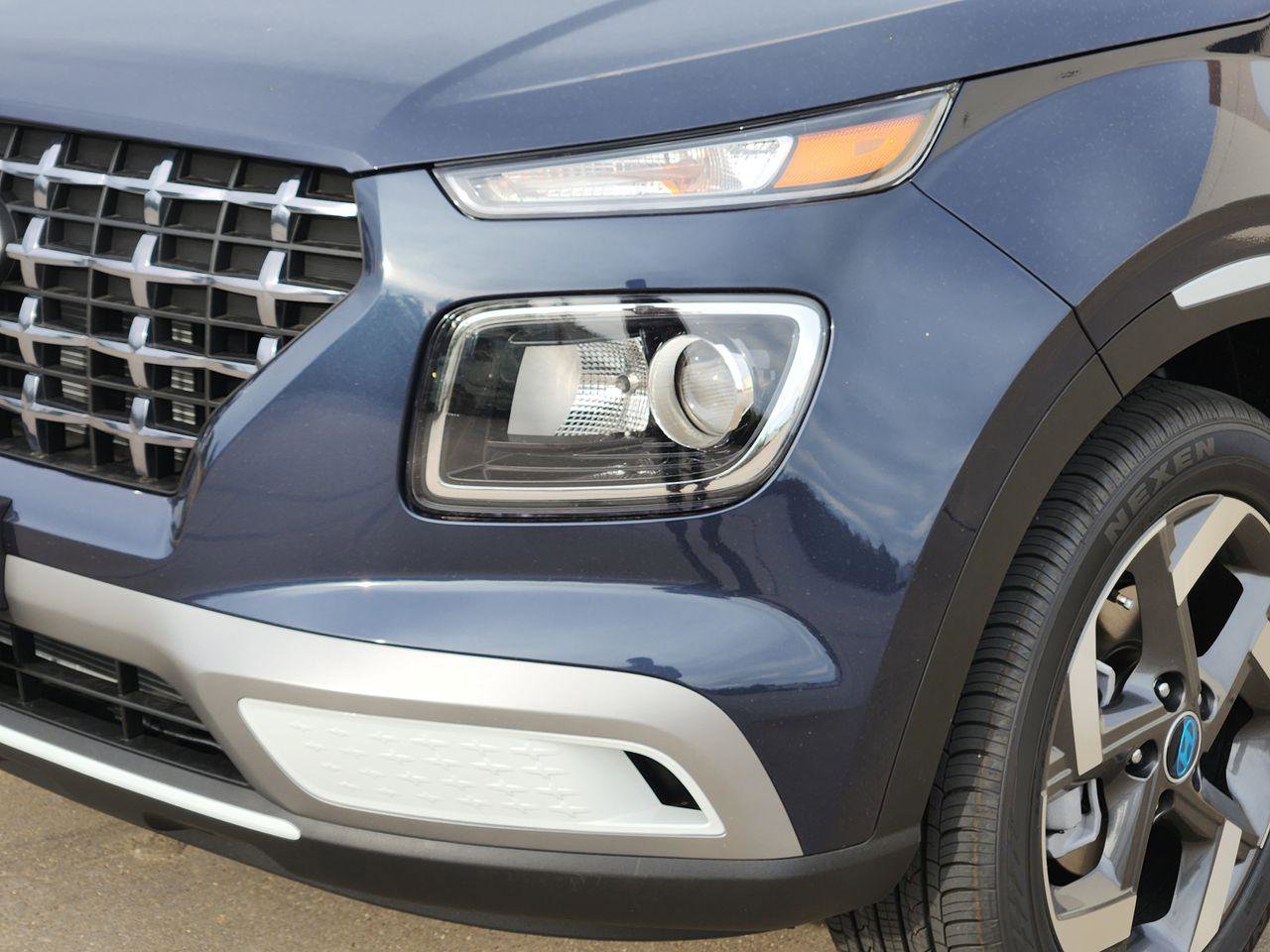 New 2026 Hyundai Venue SEL FWD image 6