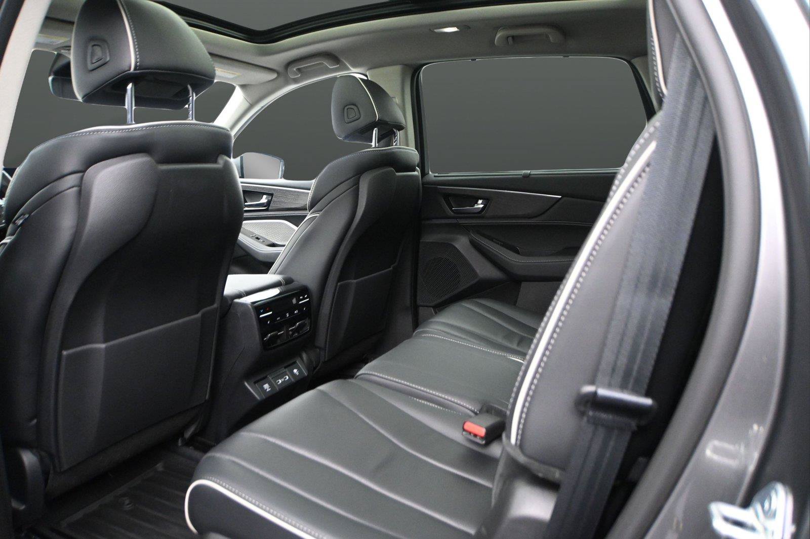 Certified 2023 Acura MDX w/ Advance Package AWD/4WD image 11