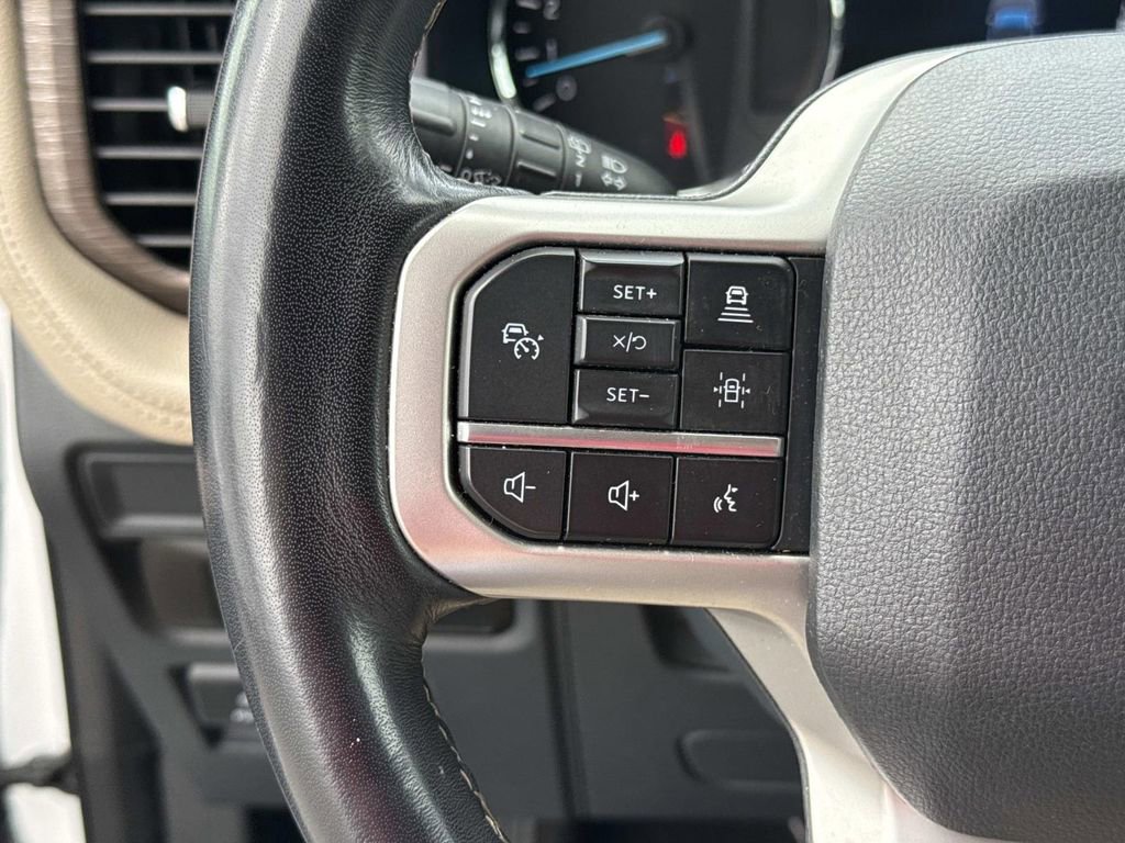 Used 2024 Ford Expedition Limited image 44