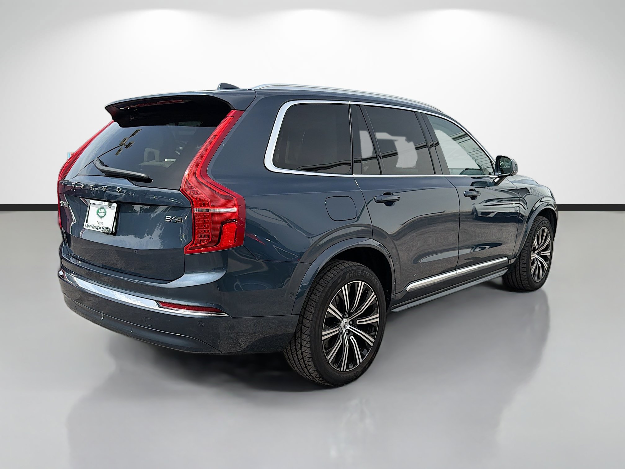 Used 2023 Volvo XC90 B6 Plus AWD/4WD image 5