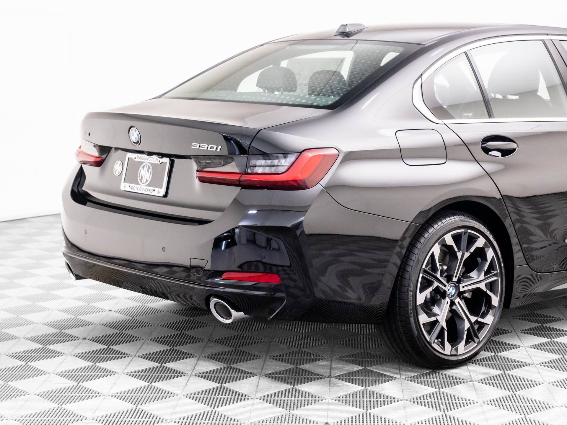 Used 2026 BMW 330i xDrive Sedan AWD/4WD image 34