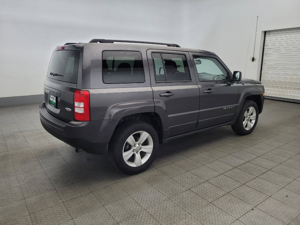 Used 2017 Jeep Patriot Latitude image 10