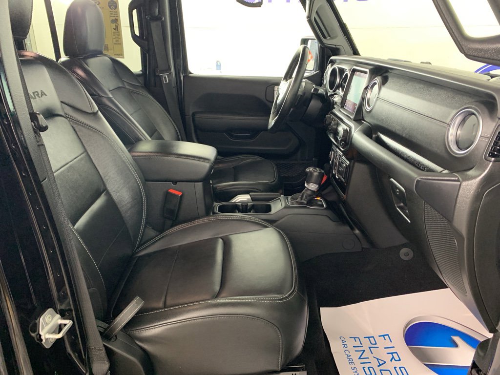 Used 2022 Jeep Wrangler Unlimited Sahara w/ Cold Weather Group image 41