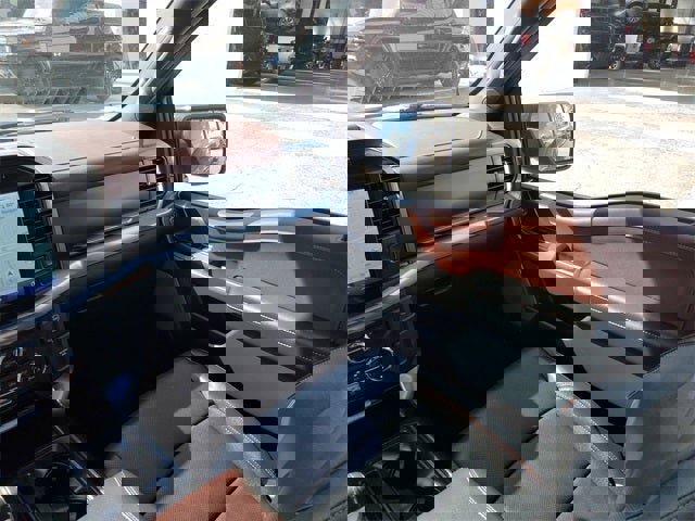 Used 2022 Ford F150 Lariat w/ Equipment Group 502A High image 54