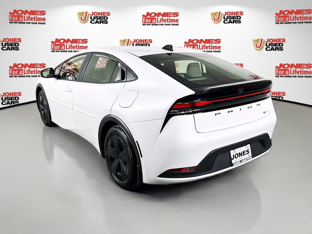 Used 2026 Toyota Prius LE image 2